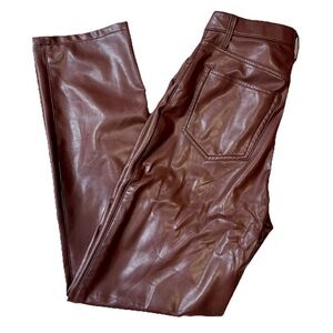 Abercrombie 90’s Ultra High Rise Straight 28/6 Brown Faux Leather Cruelty-Free